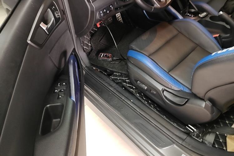 Used Hyundai Veloster 2015 1.6T Automatic Luxury Edition Driver Seat