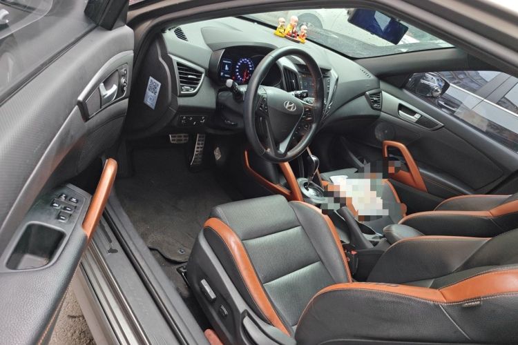 Used Hyundai Veloster 2015 1.6T Automatic Luxury Edition Driver Seat