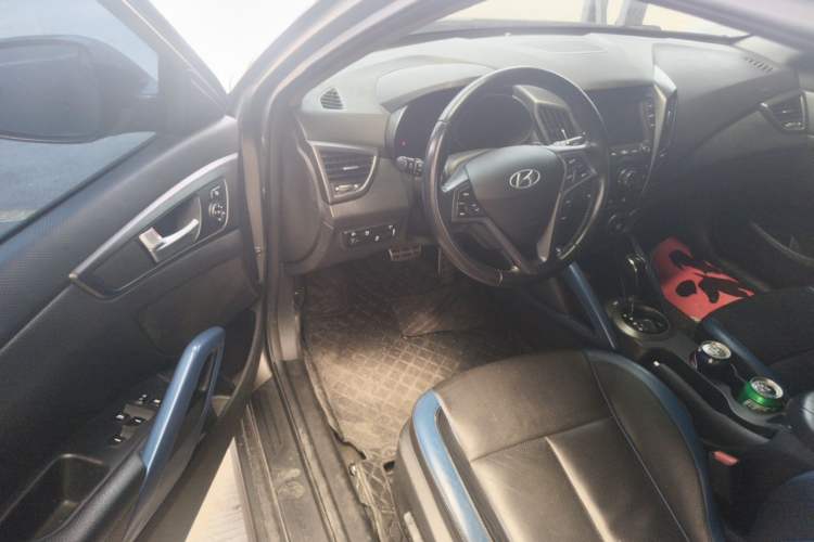 Used Hyundai Veloster 2015 1.6T Automatic Luxury Edition Driver Seat