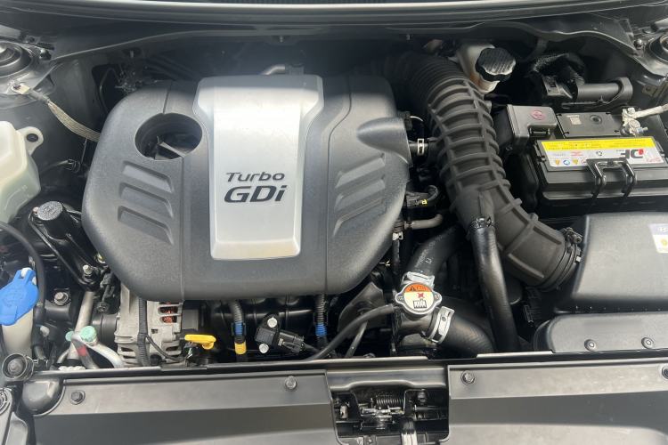 Used Hyundai Veloster 2015 1.6T Automatic Luxury Edition Engine Bay