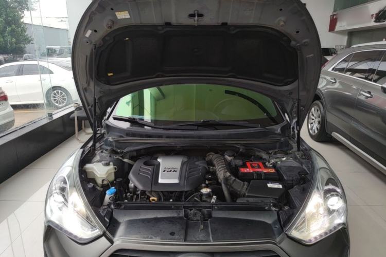 Used Hyundai Veloster 2015 1.6T Automatic Luxury Edition Engine Bay