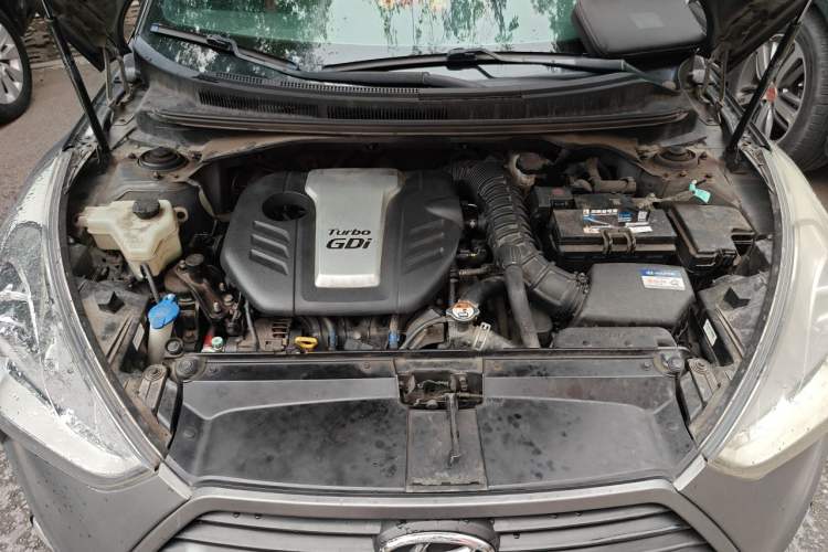 Used Hyundai Veloster 2015 1.6T Automatic Luxury Edition Engine Bay