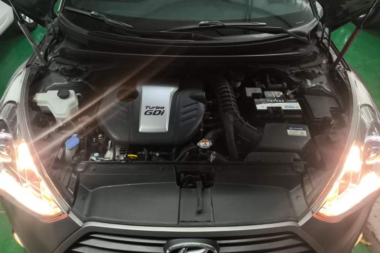 Used Hyundai Veloster 2015 1.6T Automatic Luxury Edition Engine Bay