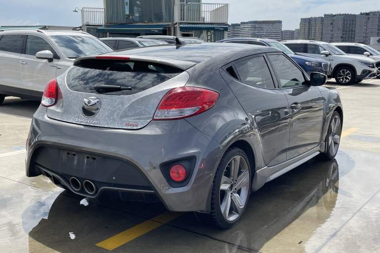 Used Hyundai Veloster 2015 1.6T Automatic Luxury Edition Exterior 11