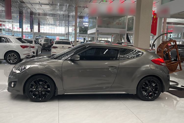 Used Hyundai Veloster 2015 1.6T Automatic Luxury Edition Exterior 4