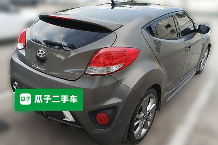 Used Hyundai Veloster 2015 1.6T Automatic Luxury Edition Exterior 5