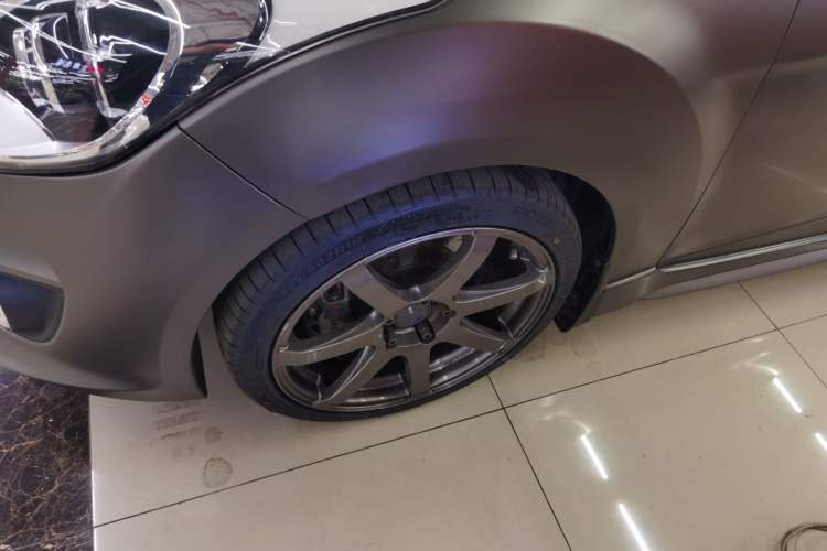 Used Hyundai Veloster 2015 1.6T Automatic Luxury Edition Exterior 7