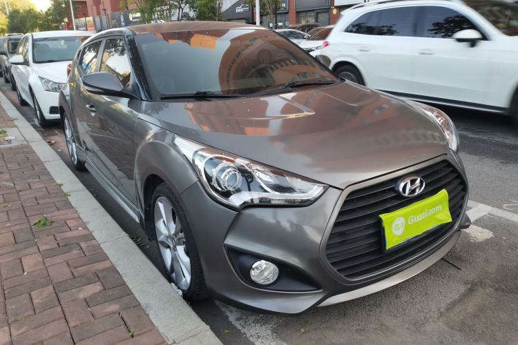Used Hyundai Veloster 2015 1.6T Automatic Prestige Edition Front Right 45 Deg