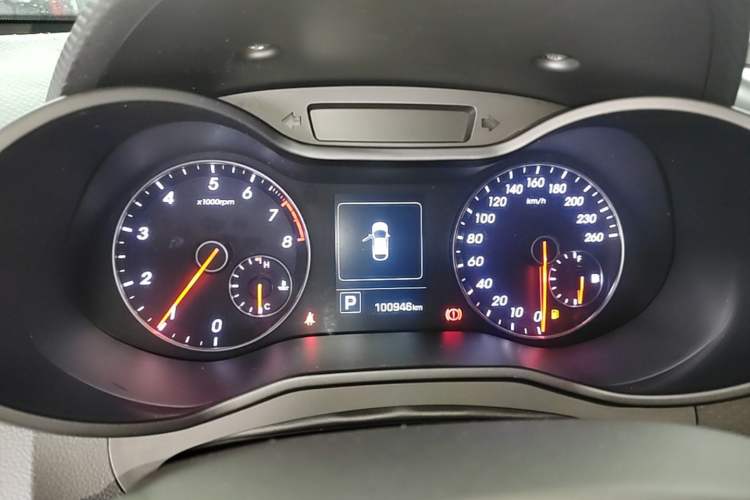 Used Hyundai Veloster 2015 1.6T Automatic Luxury Edition Instrument Cluster