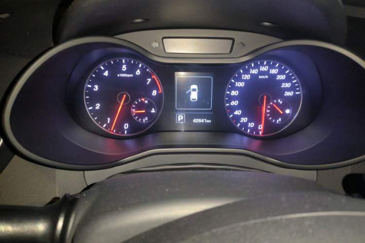 Used Hyundai Veloster 2015 1.6T Automatic Prestige Edition Instrument Cluster