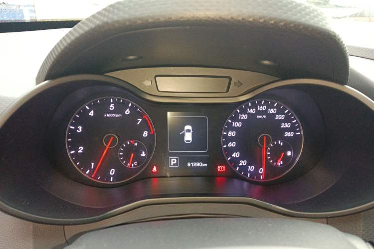 Used Hyundai Veloster 2015 1.6T Automatic Prestige Edition Instrument Cluster