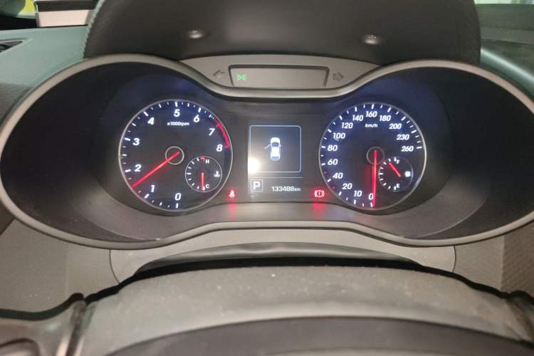 Used Hyundai Veloster 2015 1.6T Automatic Luxury Edition Instrument Cluster