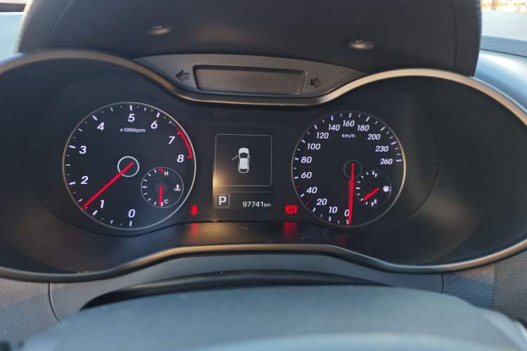Used Hyundai Veloster 2015 1.6T Automatic Prestige Edition Instrument Cluster