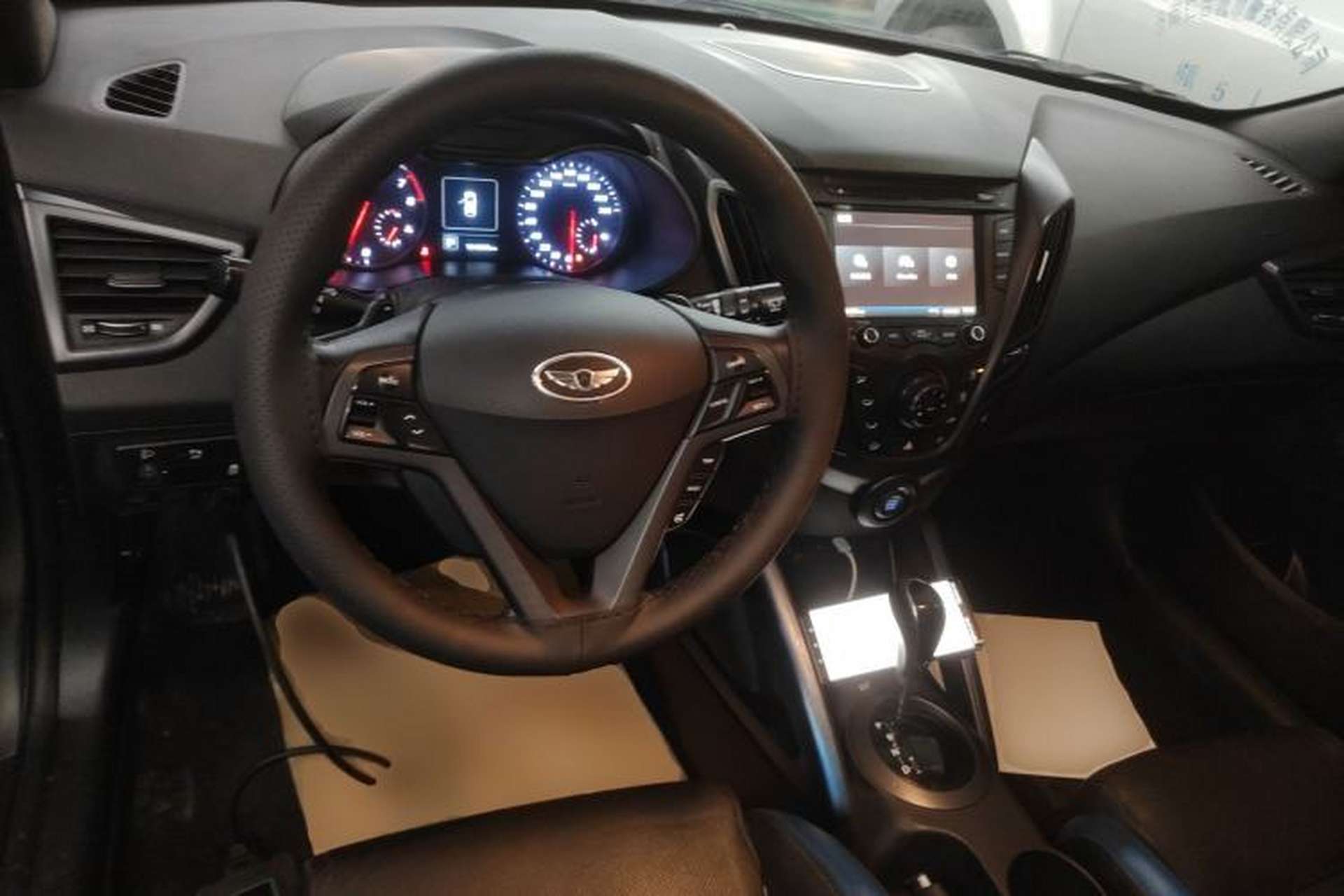 Used Hyundai Veloster 2015 1.6T Automatic Luxury Edition Interior 2
