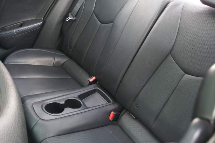 Used Hyundai Veloster 2015 1.6T Automatic Luxury Edition Interior 4