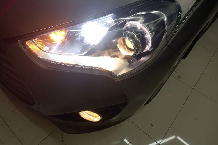 Used Hyundai Veloster 2015 1.6T Automatic Luxury Edition Left Front Headlight