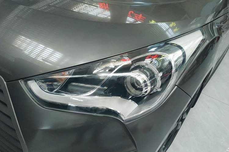 Used Hyundai Veloster 2015 1.6T Automatic Luxury Edition Left Front Headlight