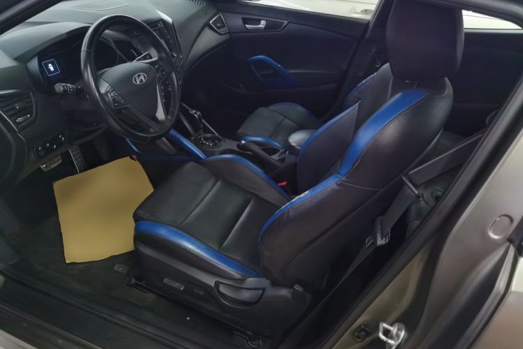 Used Hyundai Veloster 2015 1.6T Automatic Luxury Edition Left Front Seat
