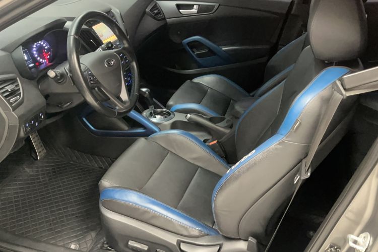 Used Hyundai Veloster 2015 1.6T Automatic Luxury Edition Left Front Seat