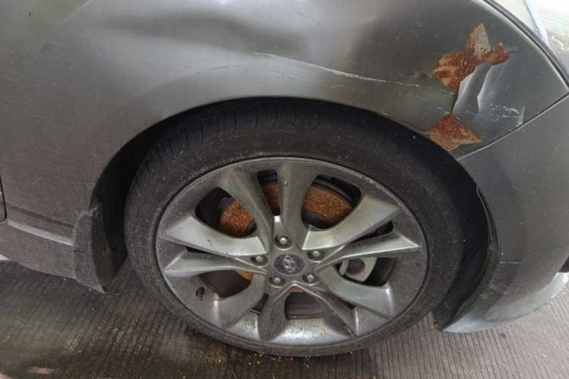 Used Hyundai Veloster 2015 1.6T Automatic Luxury Edition Right Front Wheel Hub
