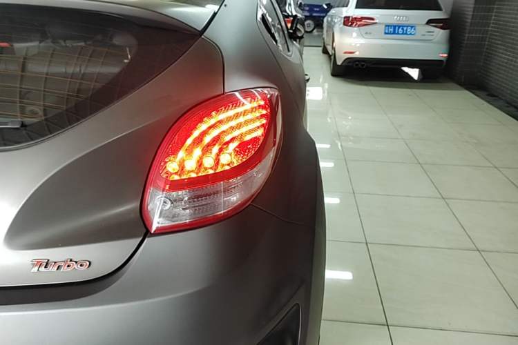 Used Hyundai Veloster 2015 1.6T Automatic Luxury Edition Right Rear Taillight