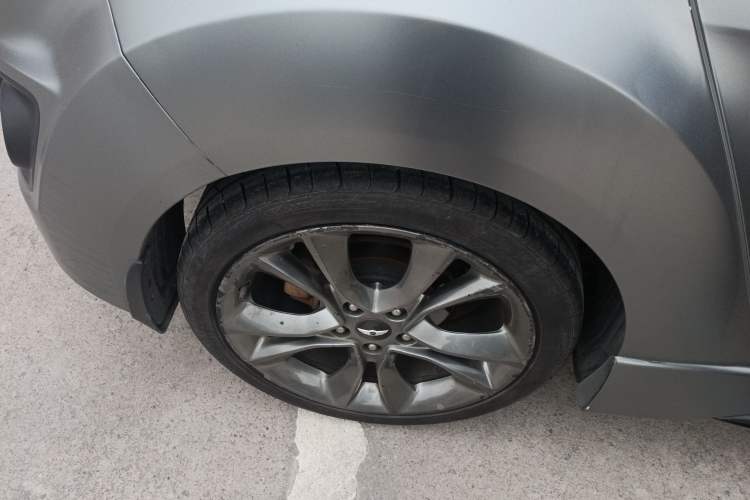 Used Hyundai Veloster 2015 1.6T Automatic Prestige Edition Right Rear Wheel Hub