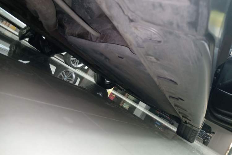 Used Hyundai Veloster 2015 1.6T Automatic Luxury Edition Right Side Sill