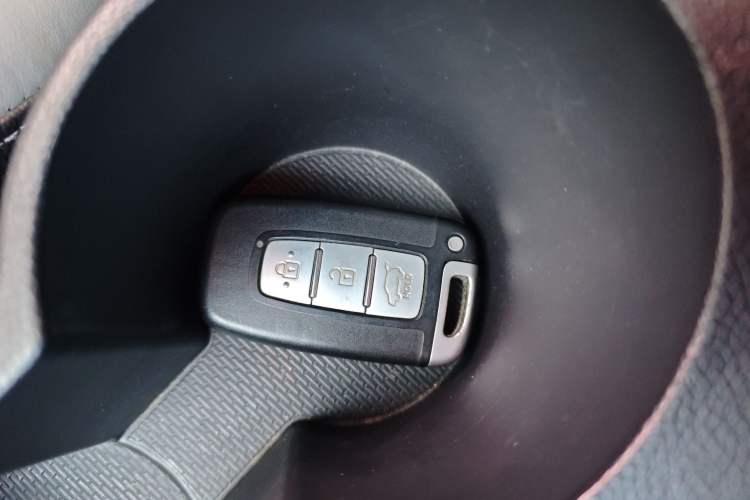 Used Hyundai Veloster 2015 1.6T Automatic Prestige Edition Vehicle Key