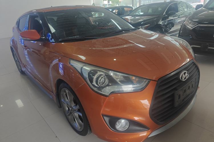 Used Hyundai Veloster 2015 1.6T Automatic Luxury Edition Front Right 45 Deg