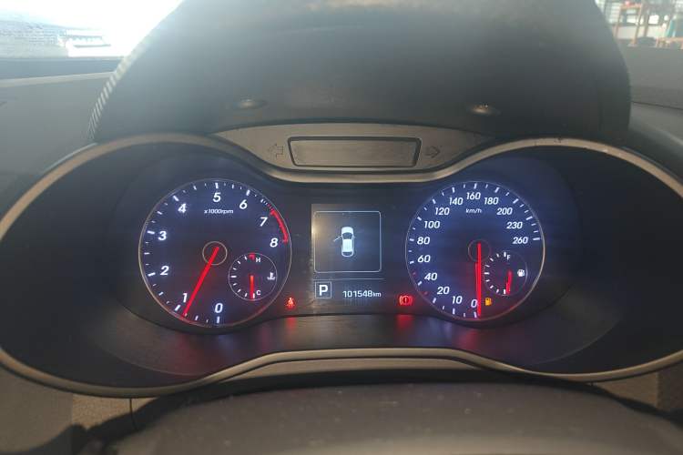 Used Hyundai Veloster 2015 1.6T Automatic Luxury Edition Instrument Cluster