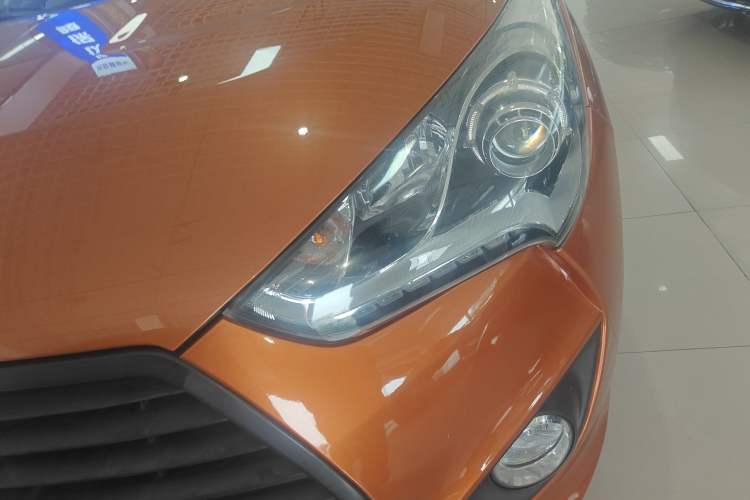 Used Hyundai Veloster 2015 1.6T Automatic Luxury Edition Left Front Headlight