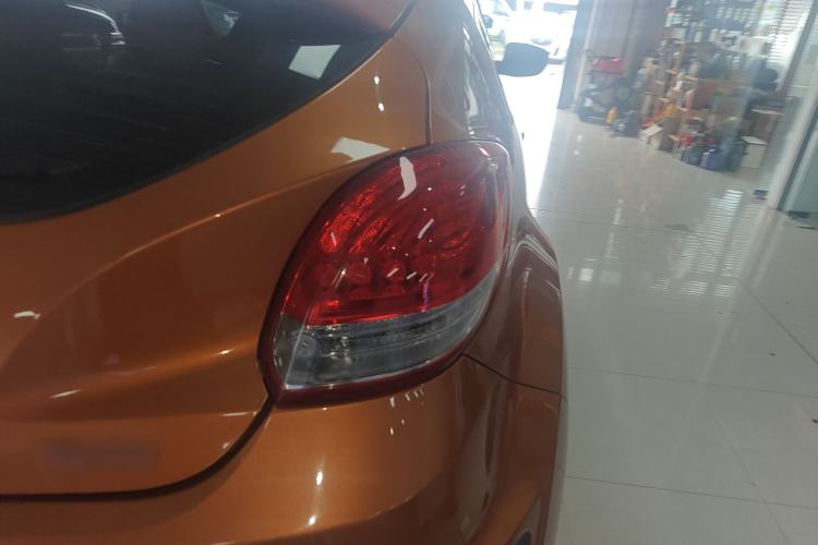 Used Hyundai Veloster 2015 1.6T Automatic Luxury Edition Right Rear Taillight