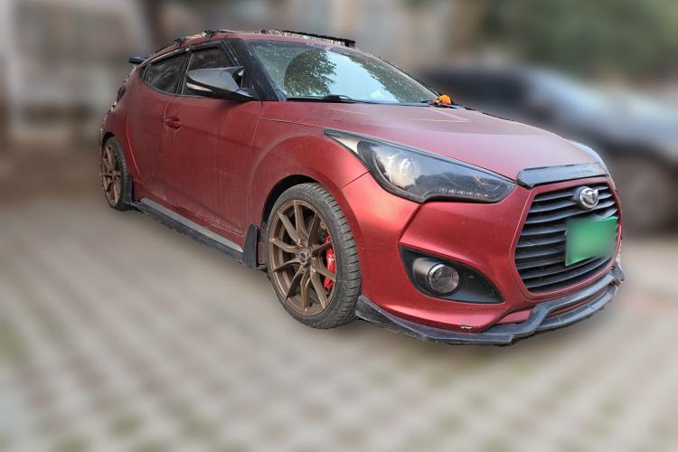 Used Hyundai Veloster 2015 1.6T Automatic Luxury Edition Front Right 45 Deg