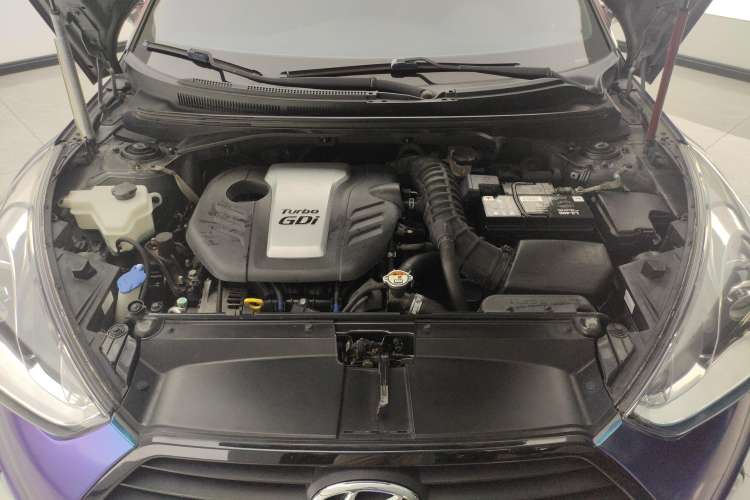Used Hyundai Veloster 2015 1.6T Automatic Luxury Edition Engine Bay