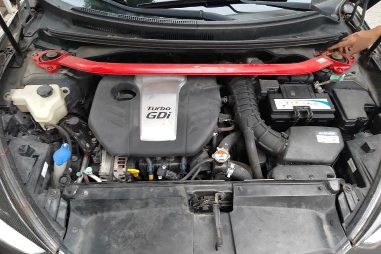 Used Hyundai Veloster 2015 1.6T Automatic Luxury Edition Engine Bay