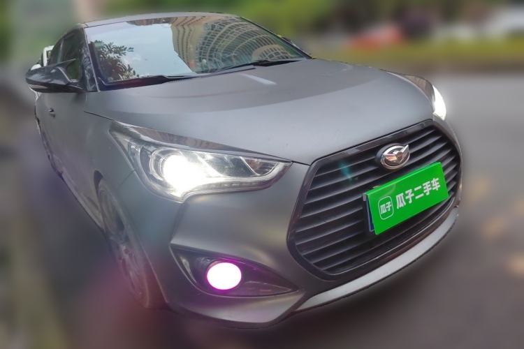 Used Hyundai Veloster 2015 1.6T Automatic Luxury Edition Front Right 45 Deg