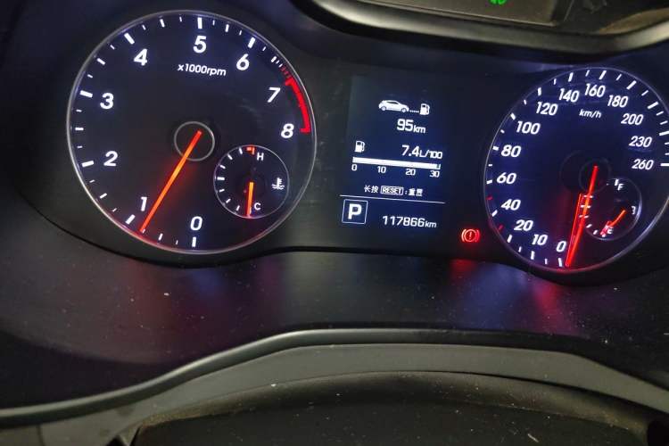 Used Hyundai Veloster 2015 1.6T Automatic Luxury Edition Odometer Close Up