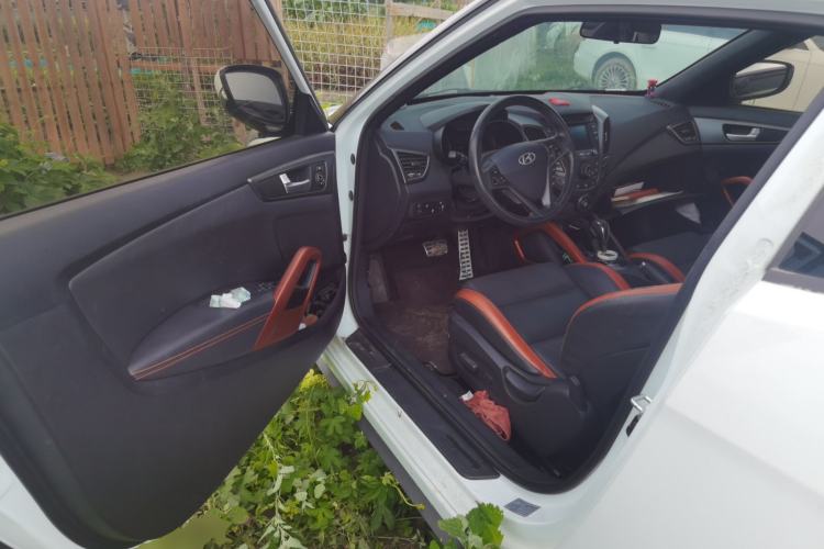 Used Hyundai Veloster 2015 1.6T Automatic Luxury Edition Driver Seat