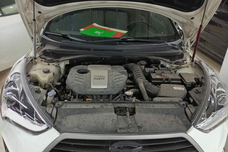 Used Hyundai Veloster 2015 1.6T Automatic Flagship Edition Engine Bay