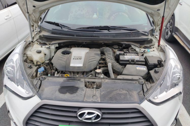 Used Hyundai Veloster 2015 1.6T Automatic Luxury Edition Engine Bay