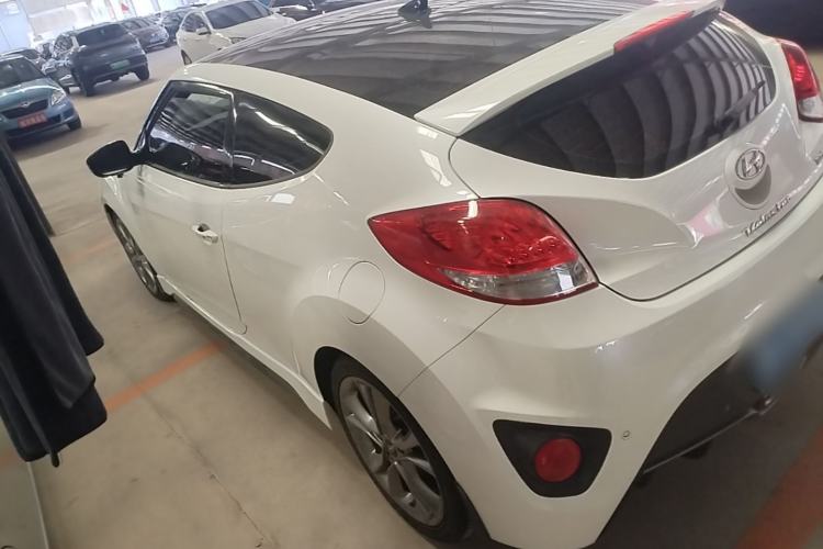 Used Hyundai Veloster 2015 1.6T Automatic Luxury Edition Exterior 2