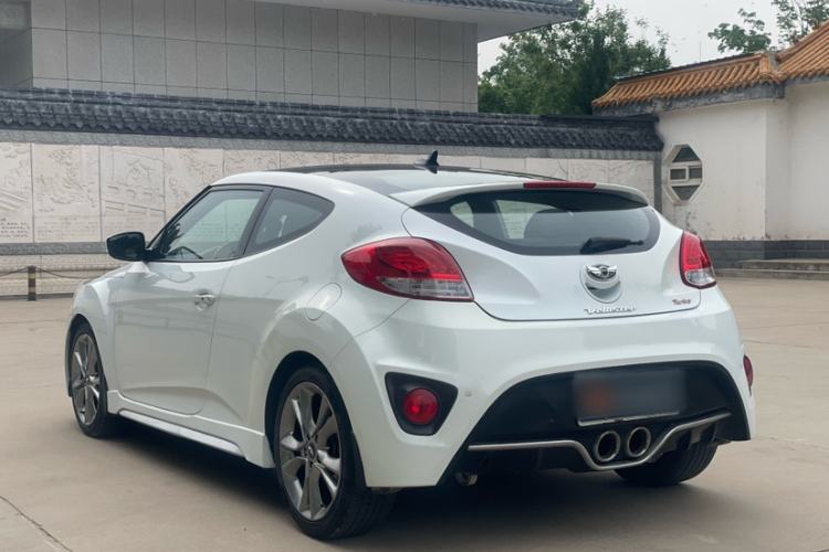 Used Hyundai Veloster 2015 1.6T Automatic Luxury Edition Exterior 2
