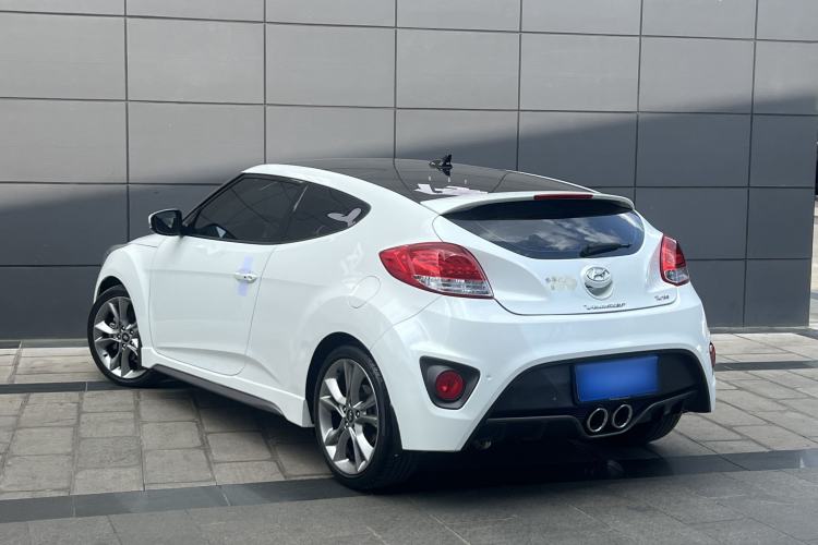 Used Hyundai Veloster 2015 1.6T Automatic Luxury Edition Exterior 3