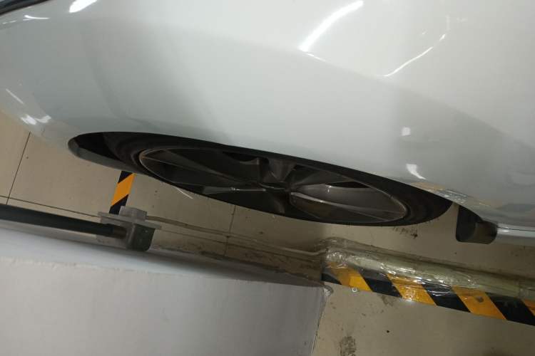 Used Hyundai Veloster 2015 1.6T Automatic Flagship Edition Exterior 4