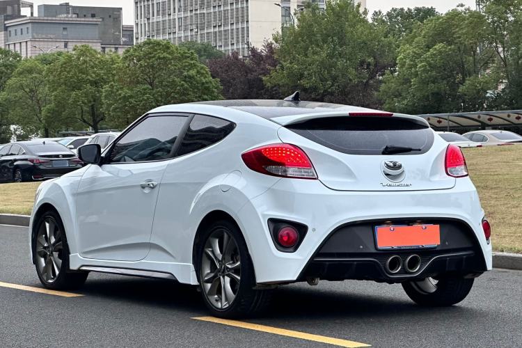 Used Hyundai Veloster 2015 1.6T Automatic Prestige Edition Exterior 5