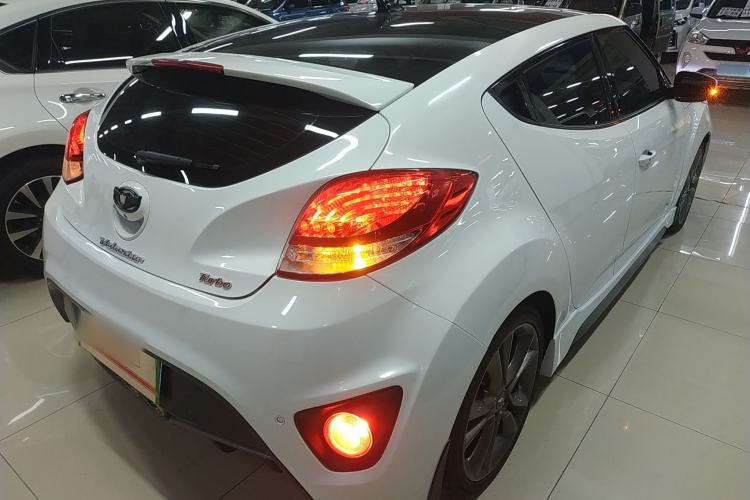 Used Hyundai Veloster 2015 1.6T Automatic Flagship Edition Exterior 5