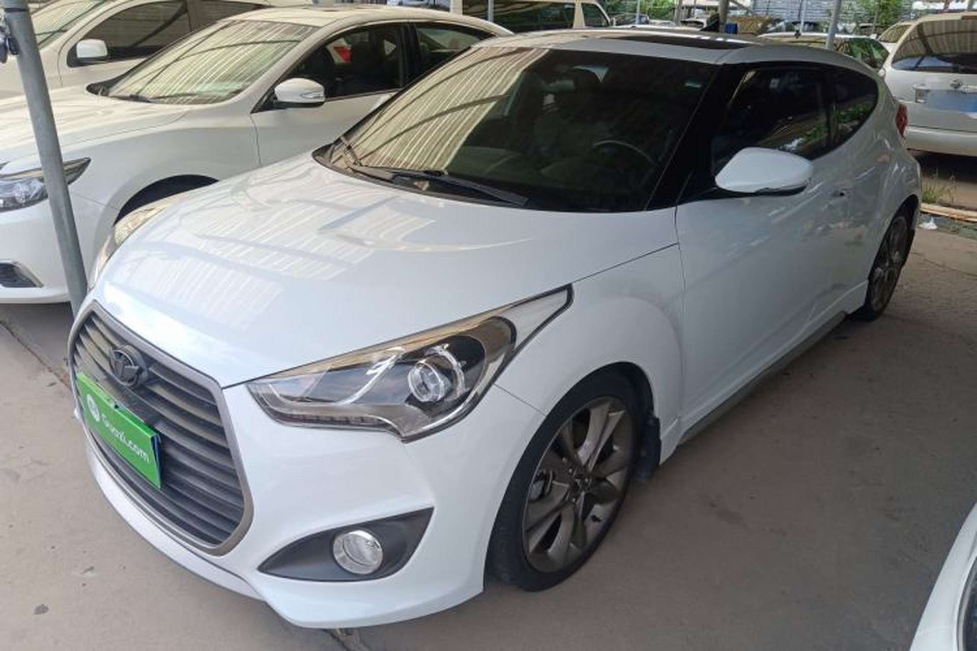 Used Hyundai Veloster 2015 1.6T Automatic Flagship Edition Front Left 45 Deg