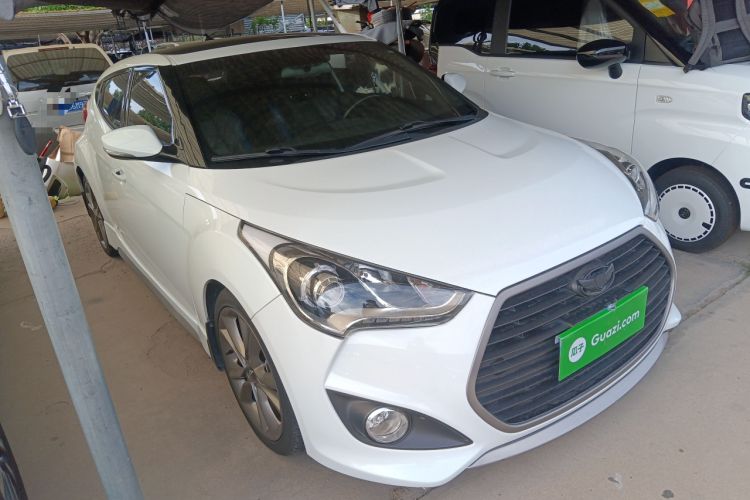 Used Hyundai Veloster 2015 1.6T Automatic Flagship Edition Front Right 45 Deg