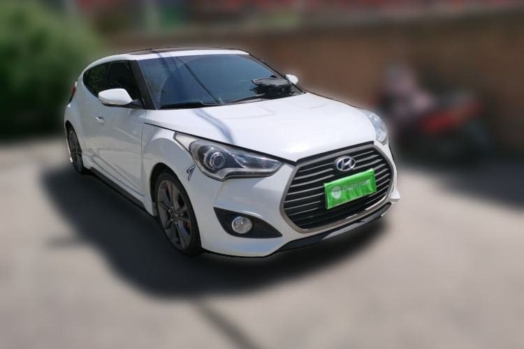 Used Hyundai Veloster 2015 1.6T Automatic Luxury Edition Front Right 45 Deg