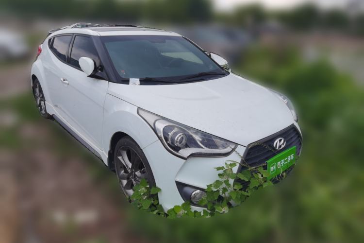 Used Hyundai Veloster 2015 1.6T Automatic Luxury Edition Front Right 45 Deg